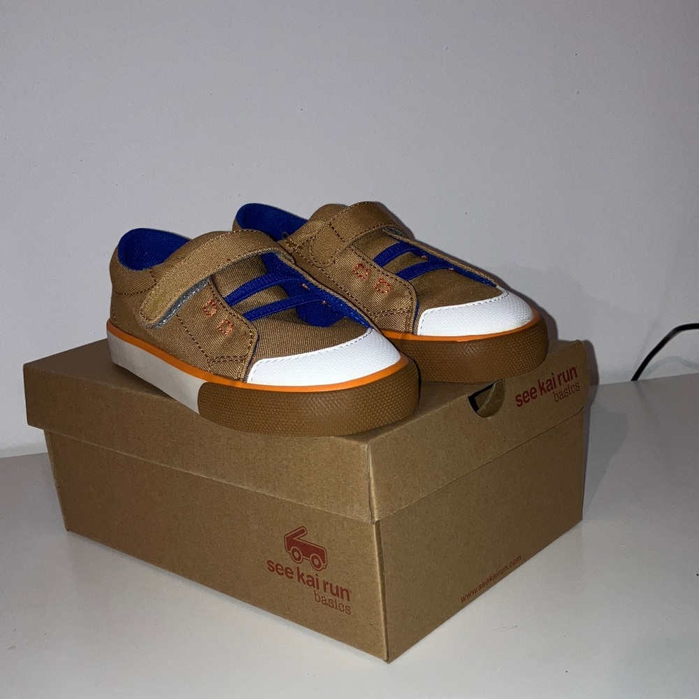 NEW See Kai Run Kids' Tan and Blue Sneakers